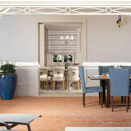 Classicly Constructed In Vabriga With Pool فيلة